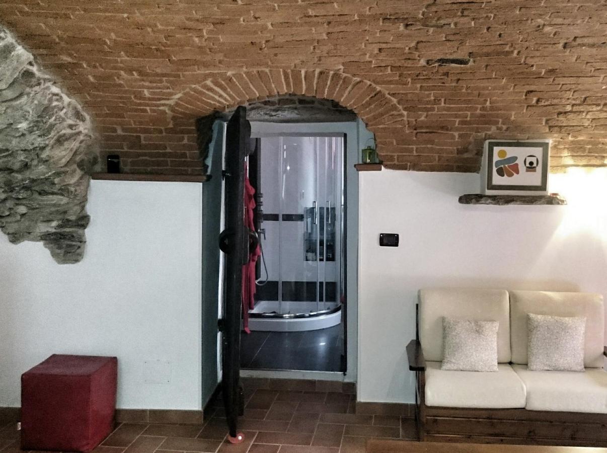 Villa La Casa Dei Nonni Con Spa Privata Su Richiesta Pont Canavese Exterior foto