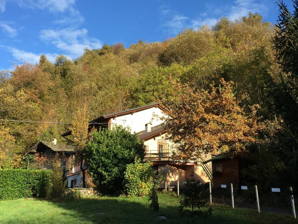 Villa La Casa Dei Nonni Con Spa Privata Su Richiesta Pont Canavese Exterior foto